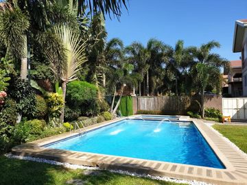 Hotel in Tagaytay for Sale