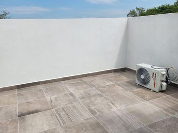 CASA EN VENTA EN CUMBRES-GARCÍA, NL DOMINIO CUMBRES