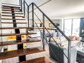 8767 Casa en arriendo en el sector Altos de las Palmas