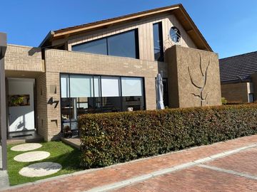 VENDO CASA EXCELENTE UBICACION LA PRADERA CAJICA