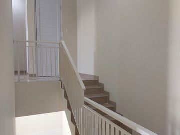 Rumah baru lokasi bagus di Cinere Estate