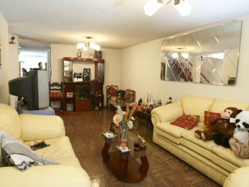 🏡 ¡VENDO CASA DE 3 DORMITORIOS + TERRAZA EN SAN MARTÍN DE PORRES! 🌟