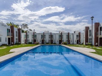 Casa en condominio con seguridad, 3 Recamaras en Jiutepec Morelos