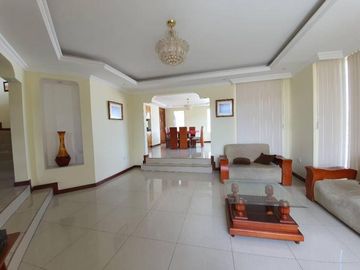 Para Inversión Venta Casa Los Chillos Urb. La Colina Frente U. ESPE. Ganga $295.000