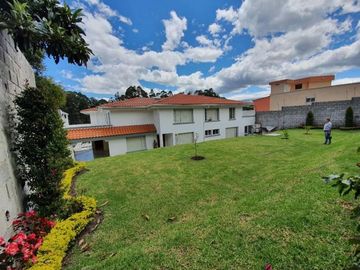 Para Inversión Venta Casa Los Chillos Urb. La Colina Frente U. ESPE. Ganga $295.000