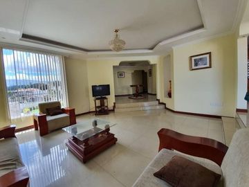 Para Inversión Venta Casa Los Chillos Urb. La Colina Frente U. ESPE. Ganga $295.000