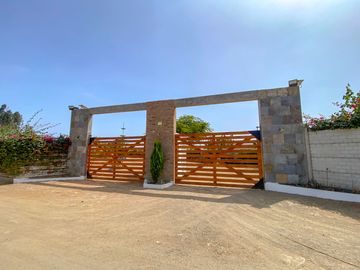 Hermosa Casa De Campo Amoblado  En Condominio Las Gardenias Cerca A La Playa De Asia