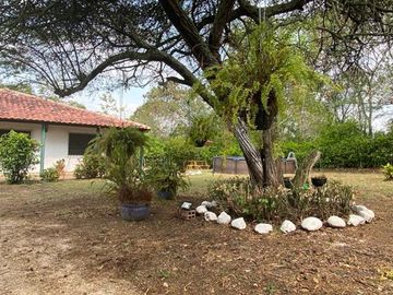 CASA CAMPESTRE EN VENTA