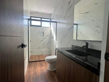 ESPECTACULAR CASA NUEVA EN RENTA EN ZEN LIFE II