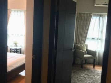 Unmatched Views, Unrivaled Comfort: TRAG (San Lorenzo Tower) - For Sale, 3 Bedroom on the 9th floor. Facing Amenities and Greenbelt Mall, 2 Parking Sl