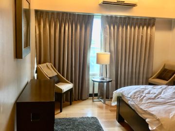 Unmatched Views, Unrivaled Comfort: TRAG (San Lorenzo Tower) - For Sale, 3 Bedroom on the 9th floor. Facing Amenities and Greenbelt Mall, 2 Parking Sl