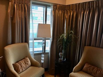 Unmatched Views, Unrivaled Comfort: TRAG (San Lorenzo Tower) - For Sale, 3 Bedroom on the 9th floor. Facing Amenities and Greenbelt Mall, 2 Parking Sl