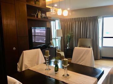 Unmatched Views, Unrivaled Comfort: TRAG (San Lorenzo Tower) - For Sale, 3 Bedroom on the 9th floor. Facing Amenities and Greenbelt Mall, 2 Parking Sl
