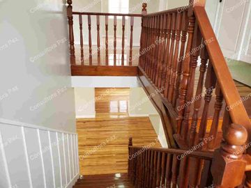 OPORTUNIDAD VENTA HERMOSA CASA DE 650 mtrs. VALOR $ 680.000 NO NEGOCIABLES VIA PRINCIPAL