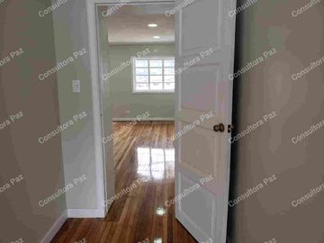OPORTUNIDAD VENTA HERMOSA CASA DE 650 mtrs. VALOR $ 680.000 NO NEGOCIABLES VIA PRINCIPAL