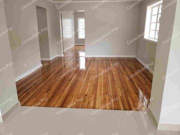 OPORTUNIDAD VENTA HERMOSA CASA DE 650 mtrs. VALOR $ 680.000 NO NEGOCIABLES VIA PRINCIPAL