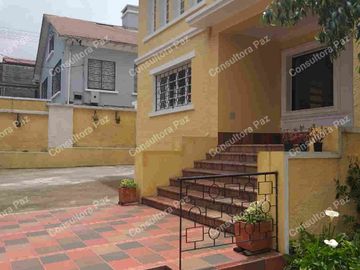 OPORTUNIDAD VENTA HERMOSA CASA DE 650 mtrs. VALOR $ 680.000 NO NEGOCIABLES VIA PRINCIPAL