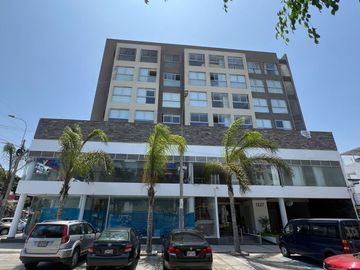 DEPARTAMENTO EN VENTA EN CHORRILLOS