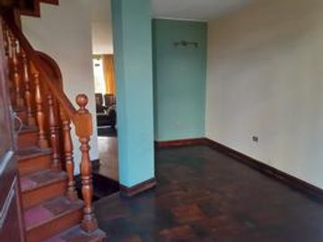 SE VENDE AMPLIA CASA EN MAYORAZGO 4TA ETAPA - ATE