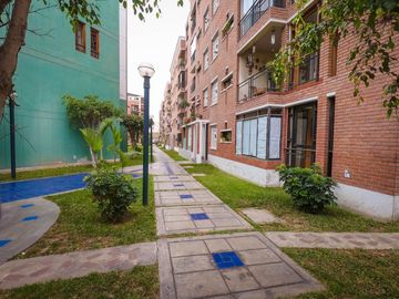 Venta De Amplio Depa En Surco: Espacios Iluminados, super amplio y ubicación Perfecta