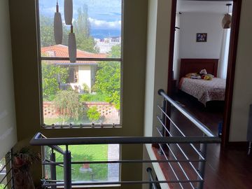 Atuntaqui - De venta Hermosa casa cerca al estadio de Atuntaqui