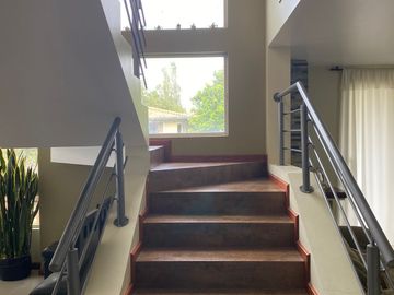 Atuntaqui - De venta Hermosa casa cerca al estadio de Atuntaqui