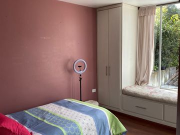 Atuntaqui - De venta Hermosa casa cerca al estadio de Atuntaqui