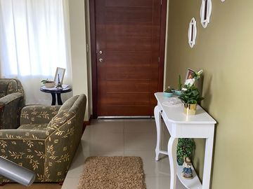 Atuntaqui - De venta Hermosa casa cerca al estadio de Atuntaqui