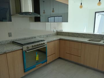 CASA NUEVA EN VENTA DE TRES RECAMARAS Y JARDIN SAN MATEO ATENCO