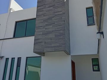 CASA NUEVA EN VENTA DE TRES RECAMARAS Y JARDIN SAN MATEO ATENCO