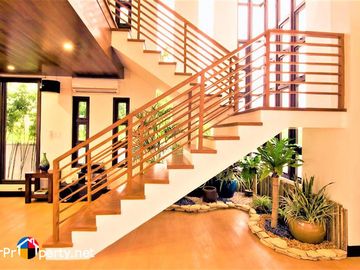 for sale house and lot with swimming pool in amara subdivision liloan cebu