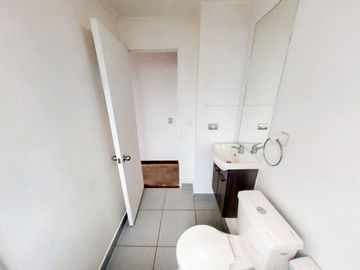 Se Vende 3 Dormitorios, Estacionamiento, San Miguel, Lo Vial