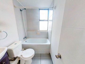 Se Vende 3 Dormitorios, Estacionamiento, San Miguel, Lo Vial