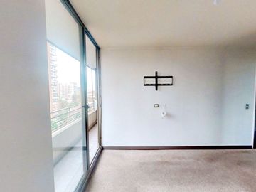Se Vende 3 Dormitorios, Estacionamiento, San Miguel, Lo Vial