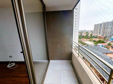 Se Vende 3 Dormitorios, Estacionamiento, San Miguel, Lo Vial