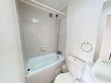 Se Vende 3 Dormitorios, Estacionamiento, San Miguel, Lo Vial