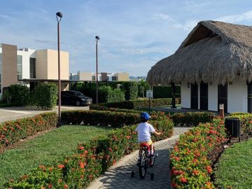 casa en venta en conjunto en Ricaurte- Cundinamarca