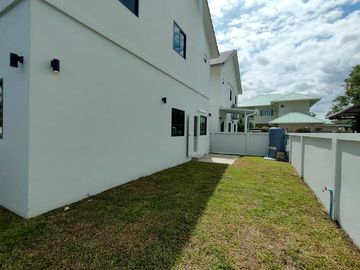 Newly built house for sale, near Kad Farang, SIBS, Lanna school, on Chiang Mai-Hang Dong Road