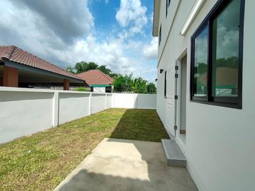 Newly built house for sale, near Kad Farang, SIBS, Lanna school, on Chiang Mai-Hang Dong Road