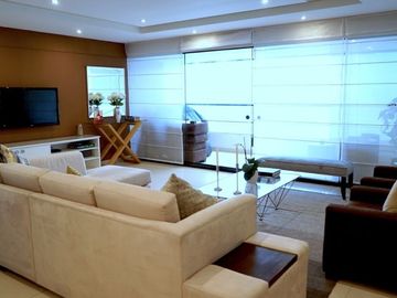 VENDO DEPARTAMENTO EN MALECON CISNEROS 3 DORM 2 COCHERAS $455000