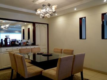 VENDO DEPARTAMENTO EN MALECON CISNEROS 3 DORM 2 COCHERAS $455000