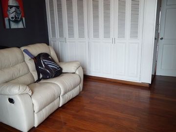 VENDO DEPARTAMENTO EN MALECON CISNEROS 3 DORM 2 COCHERAS $455000