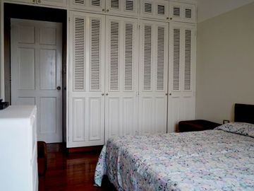 VENDO DEPARTAMENTO EN MALECON CISNEROS 3 DORM 2 COCHERAS $455000