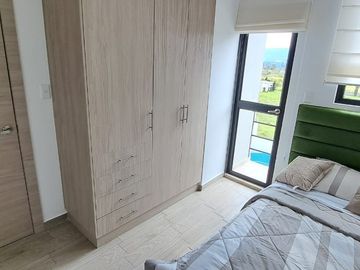 Playa Chica, casas de venta en el Club Privado EL MIRLO, 3 alcobas, 2 estacionamientos, terraza