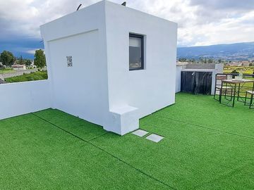 Playa Chica, casas de venta en el Club Privado EL MIRLO, 3 alcobas, 2 estacionamientos, terraza