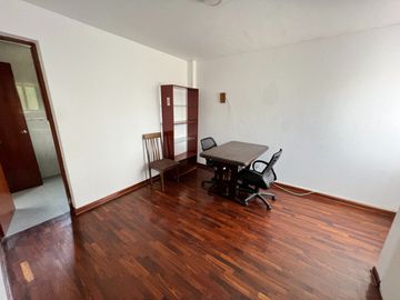 VENTA DE AMPLIA CASA POR EL ÓVALO HIGUERETA en SURCO