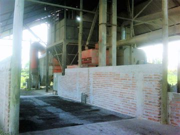 VENDE TERRENO INDUSTRIAL EN LINARES, 10.000 M2. MUY BUENOS ACCESOS Y CONECTIVIDAD CON CARRETERA