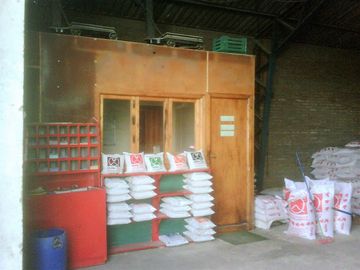 VENDE TERRENO INDUSTRIAL EN LINARES, 10.000 M2. MUY BUENOS ACCESOS Y CONECTIVIDAD CON CARRETERA