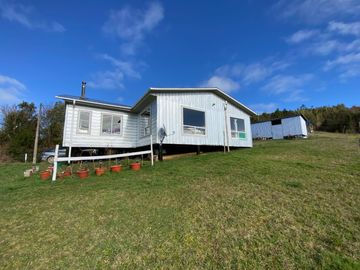 Campo en venta con casa y hermosa vista en Fresia – Región de Los Lagos
