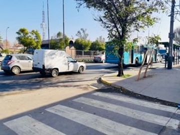 Casa con excelente ubicacion avenida viel
